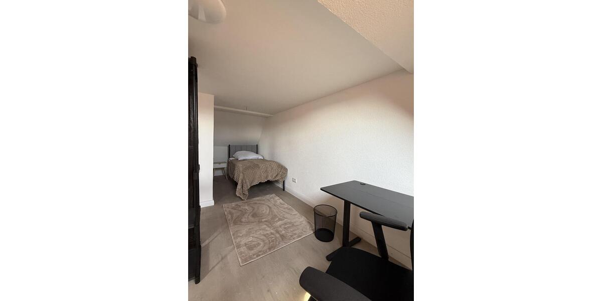 Wohnen auf Zeit Apolda - 1 Zimmer, 103 m&sup2;, 295&euro; | Angebot:25719031