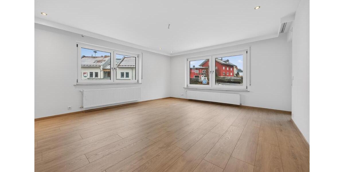 Hochparterre Zandt - 4 Zimmer, 102 m&sup2;, 820&euro; | Angebot:25931429