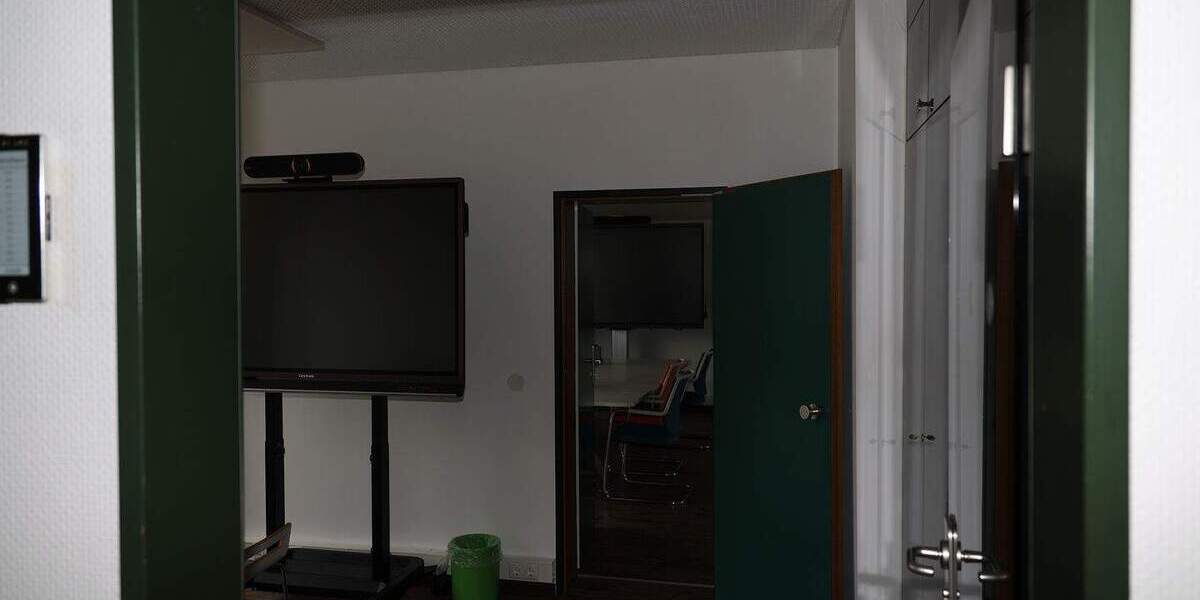 Gewerbeobjekt Duisburg Wanheim-Angerhausen - 6 Zimmer, 203 m&sup2;, 1.712&euro; | Angebot:25663827