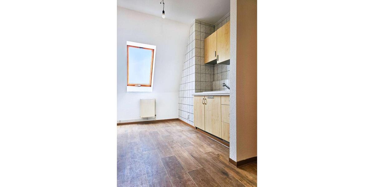 Dachgeschoßwohnung Köthen (Anhalt) - 2 Zimmer, 46 m&sup2;, 270&euro; | Angebot:26262188