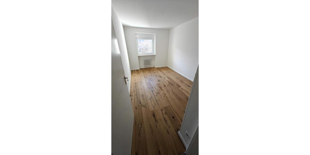 Etagenwohnung Garmisch-Partenkirchen Breitenau - 5 Zimmer, 92 m&sup2;, 1.965&euro; | Angebot:25647241