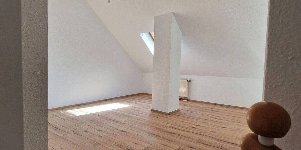 Etagenwohnung Sebnitz - 4 Zimmer, 99 m&sup2;, 550&euro; | Angebot:26618197