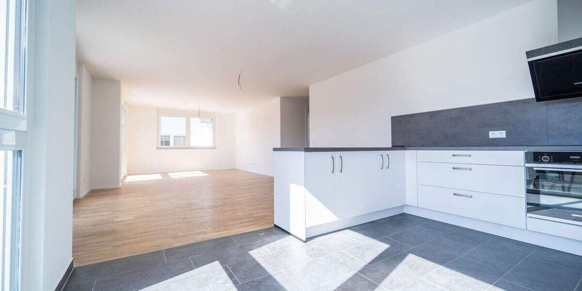 Etagenwohnung Abstatt - 4 Zimmer, 129 m&sup2;, 1.750&euro; | Angebot:24516970