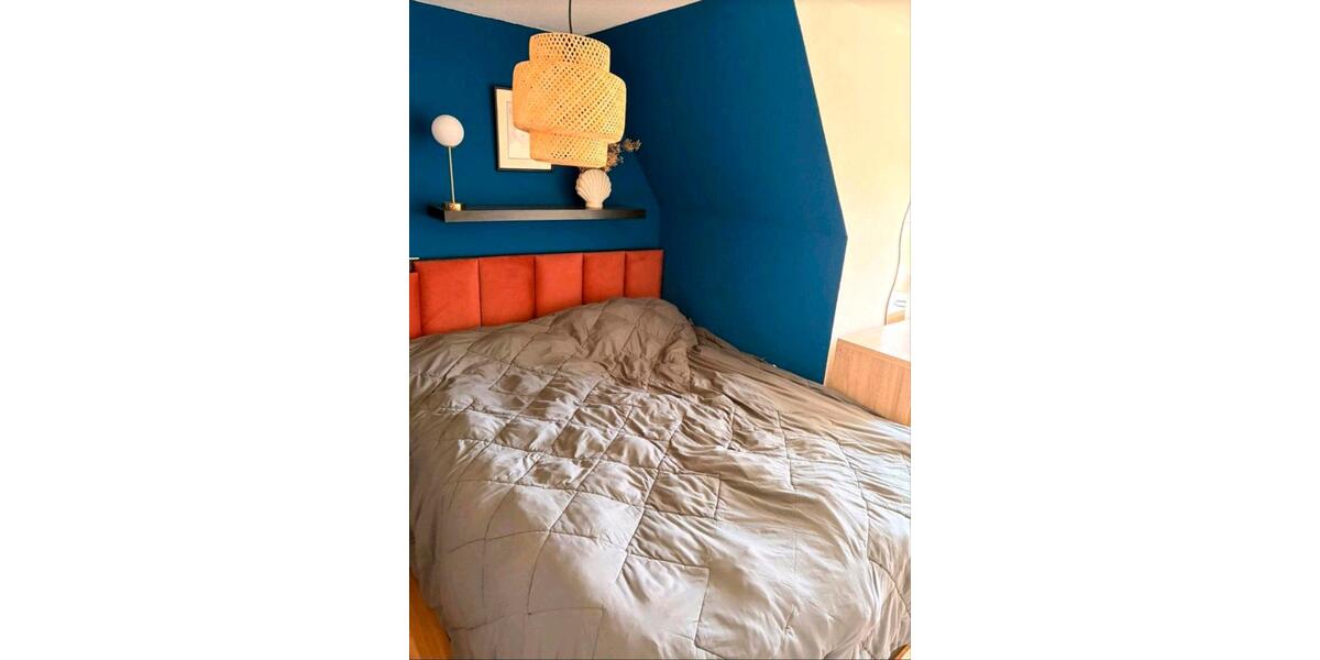 Dachgeschoßwohnung Stuttgart Stuttgart-Süd - 1 Zimmer, 60 m&sup2;, 700&euro; | Angebot:26705344