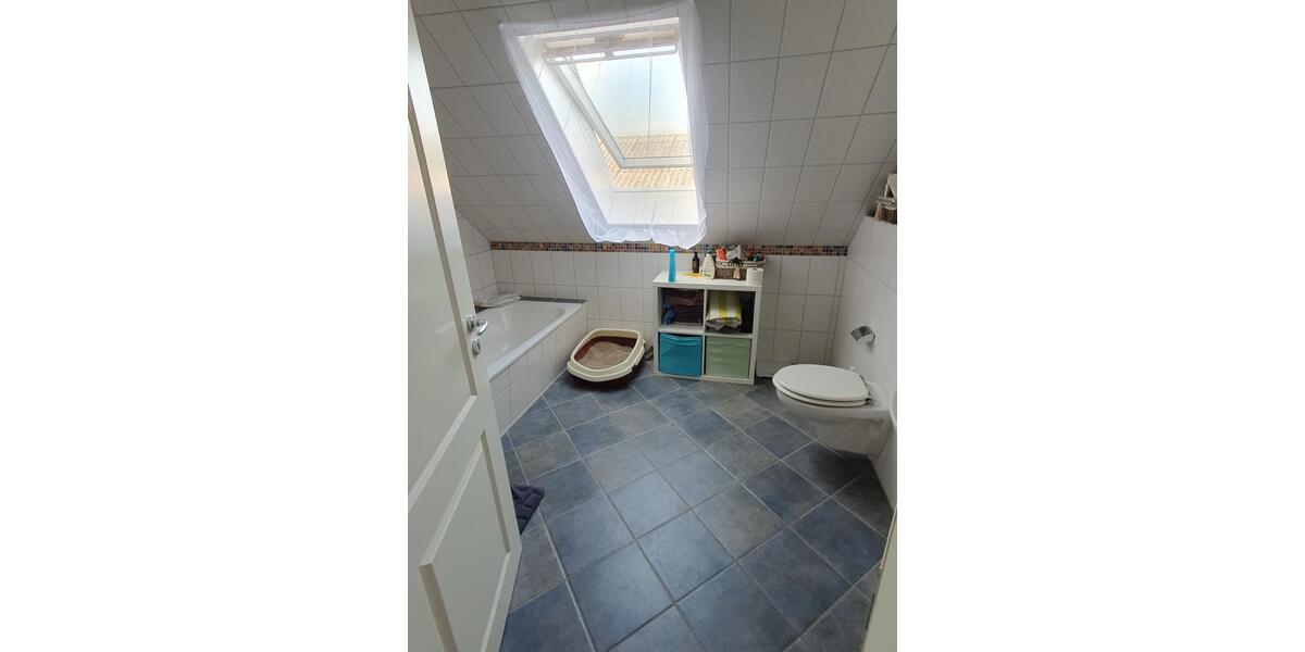 Dachgeschoßwohnung Haseldorf - 4 Zimmer, 115 m&sup2;, 1.035&euro; | Angebot:26579977