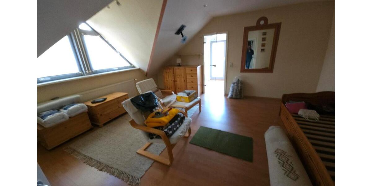 Einfamilienhaus Bexbach - 5 Zimmer, 230 m&sup2;, 1.800&euro; | Angebot:26039639