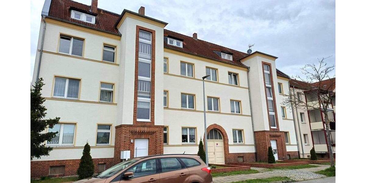 Etagenwohnung Rathenow Nordsiedlung - 2 Zimmer, 58 m&sup2;, 525&euro; | Angebot:25699632