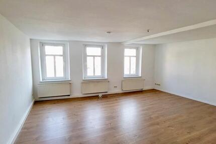 Wohnung Borna - 2 Zimmer, 66 m&sup2;, 492&euro; | Angebot:25233118
