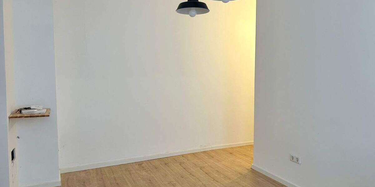 Etagenwohnung Fürth Innenstadt - 2 Zimmer, 28 m&sup2;, 325&euro; | Angebot:26767596