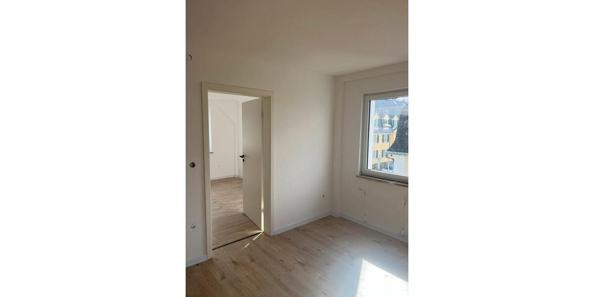 Erdgeschoßwohnung Selb - 3 Zimmer, 70 m&sup2;, 560&euro; | Angebot:24854222