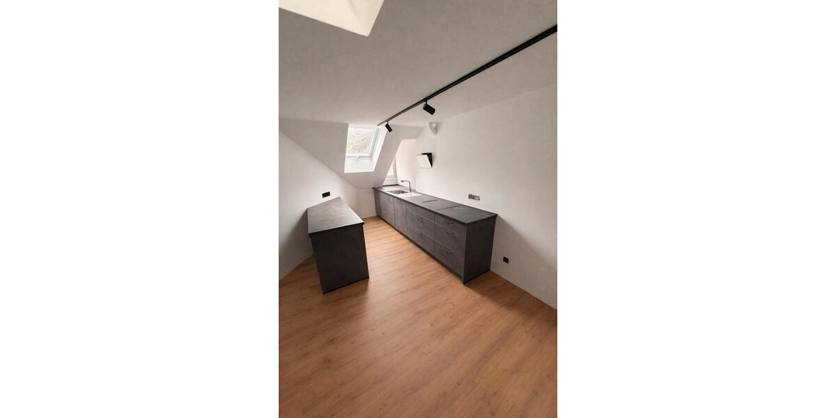 Wohnen auf Zeit Esslingen am Neckar - 5 Zimmer, 12 m&sup2;, 650&euro; | Angebot:26287080