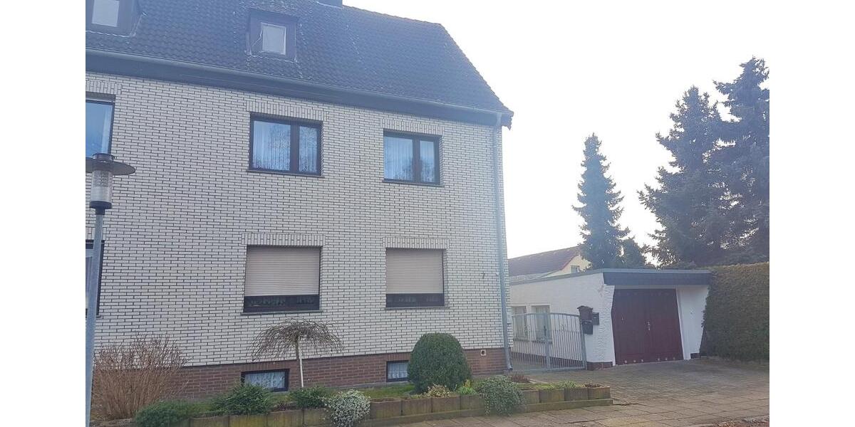 Dachgeschoßwohnung Sandersdorf-Brehna Brehna - 2 Zimmer, 40 m&sup2;, 280&euro; | Angebot:24616479