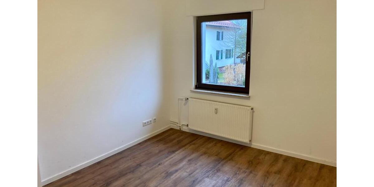 Maisonettenwohnung Burghaun - 6 Zimmer, 179 m&sup2;, 950&euro; | Angebot:24967260