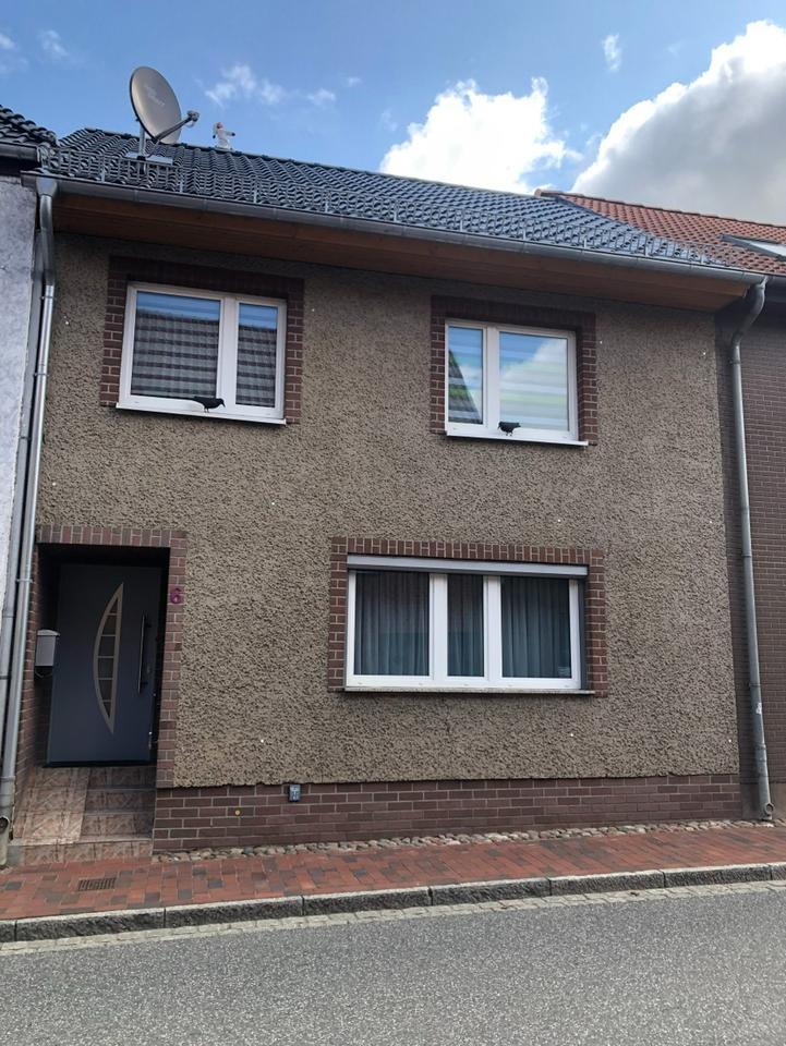 Reihenmittelhaus 4-Zimmer-Wohnung ab 01.12.2025 oder früher