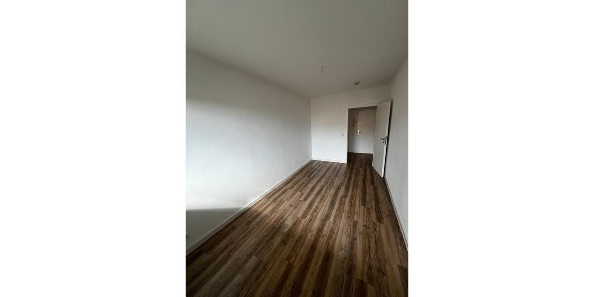 Etagenwohnung Tostedt - 3 Zimmer, 80 m&sup2;, 1.200&euro; | Angebot:26148377