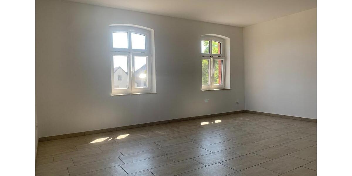Etagenwohnung Lauta - 2 Zimmer, 65 m&sup2;, 467&euro; | Angebot:24677159