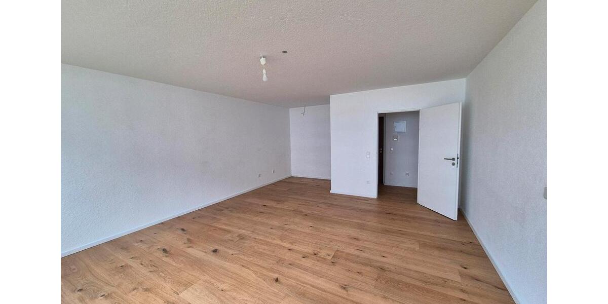 Schöne 1-Zimmer-Wohnung mit Balkon im sanierten Zustand 1 zimmer
