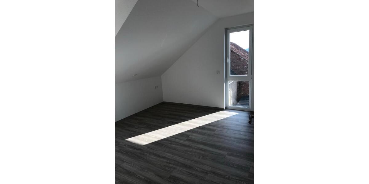 Dachgeschoßwohnung Wittlich - 3 Zimmer, 76 m&sup2;, 836&euro; | Angebot:26506377