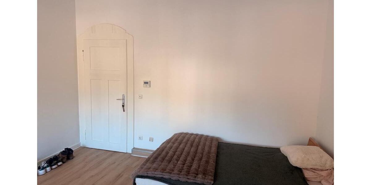 Etagenwohnung Wiesbaden Biebrich - 1 Zimmer, 23 m&sup2;, 580&euro; | Angebot:26014103