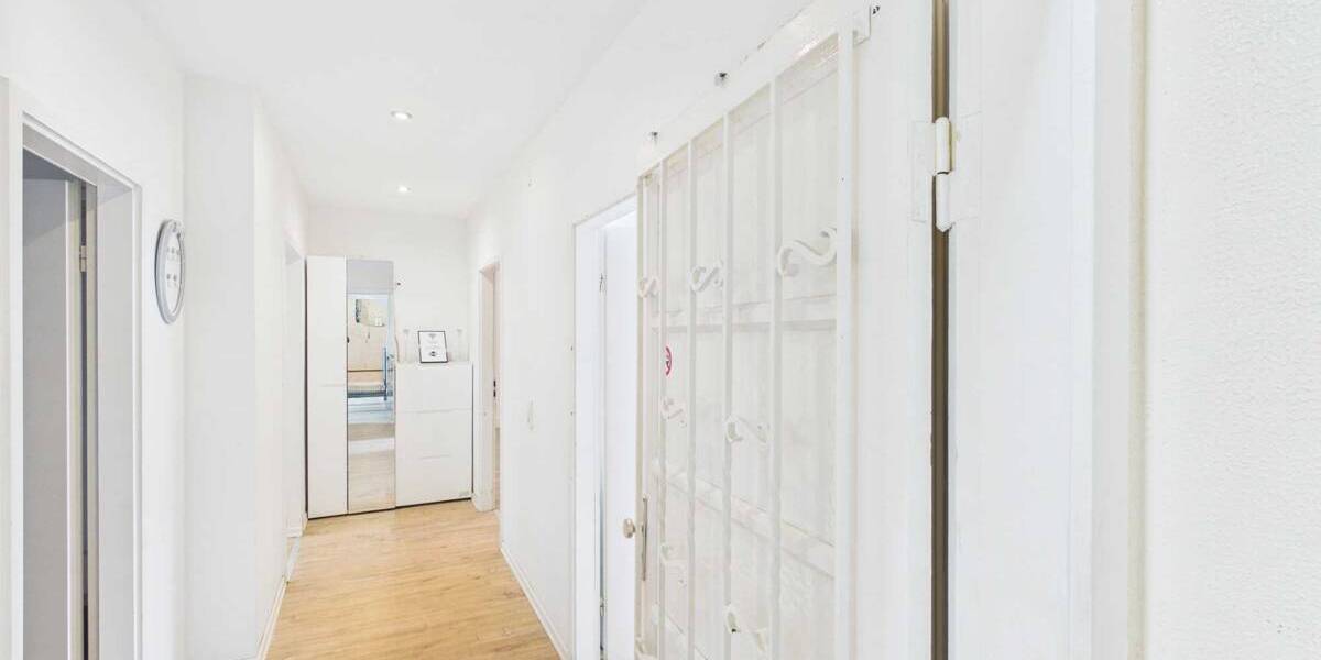 Mehrfamilienhaus, Wohnhaus Bremerhaven / Geestemünde Geestemünde - 6 Zimmer, 140 m&sup2;, 1.300&euro; | Angebot:26744295