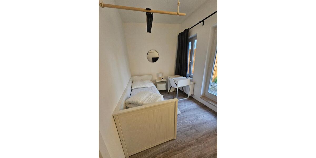 Erdgeschoßwohnung Wismar Altstadt - 2 Zimmer, 32 m&sup2;, 30&euro; | Angebot:24359718