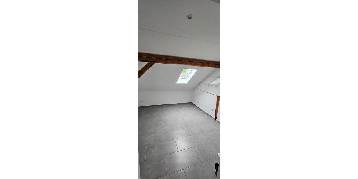 Dachgeschoßwohnung Esslingen am Neckar - 2 Zimmer, 55 m&sup2;, 840&euro; | Angebot:26624345