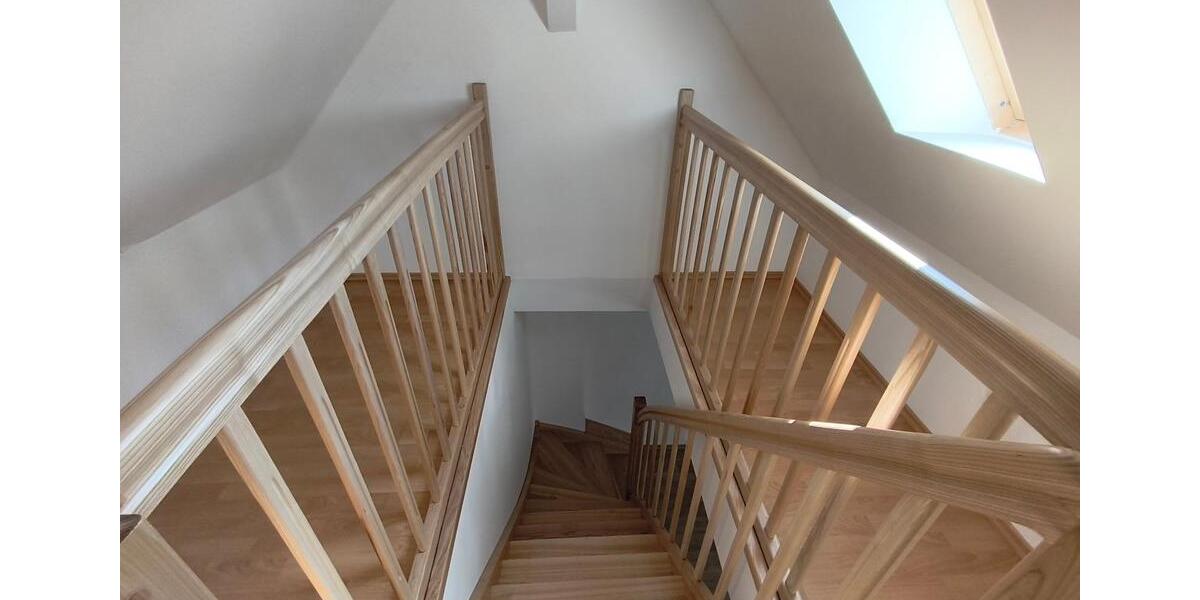 Dachgeschoßwohnung Lauta - 2 Zimmer, 57 m&sup2;, 419&euro; | Angebot:25868354