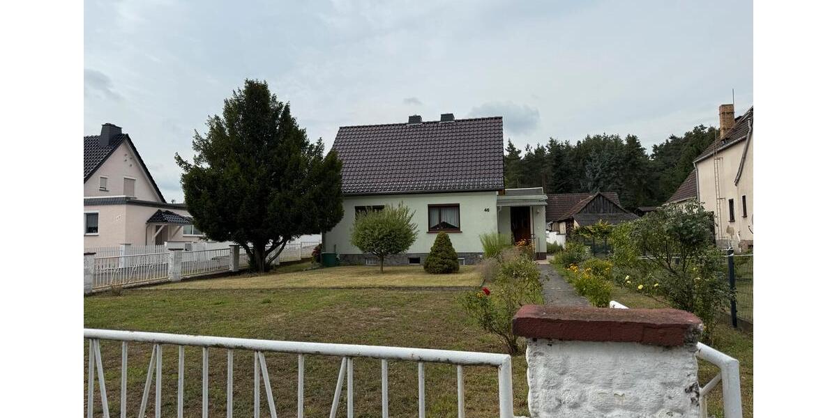 Einfamilienhaus Elsterwerda - 4 Zimmer, 90 m&sup2;, 1.100&euro; | Angebot:26675340
