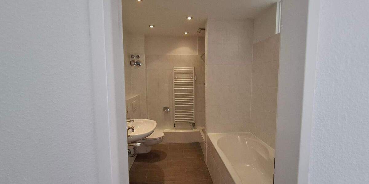 Etagenwohnung Bad Wildungen Bad Wildungen (Kernstadt) - 3 Zimmer, 115 m&sup2;, 950&euro; | Angebot:25524613