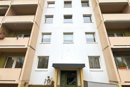 Wohnung Gera Lusan - 3 Zimmer, 69 m&sup2;, 350&euro; | Angebot:25990363