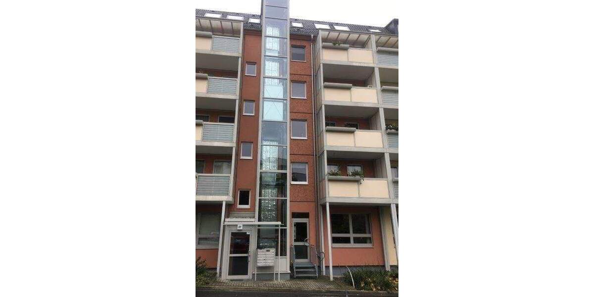 Etagenwohnung Gera Innenstadt - 3 Zimmer, 61 m&sup2;, 365&euro; | Angebot:25070379