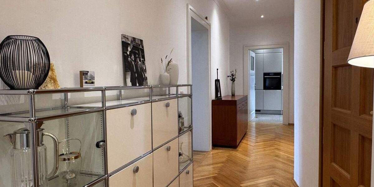 Etagenwohnung München Maxvorstadt - 2 Zimmer, 115 m&sup2;, 2.480&euro; | Angebot:26006566