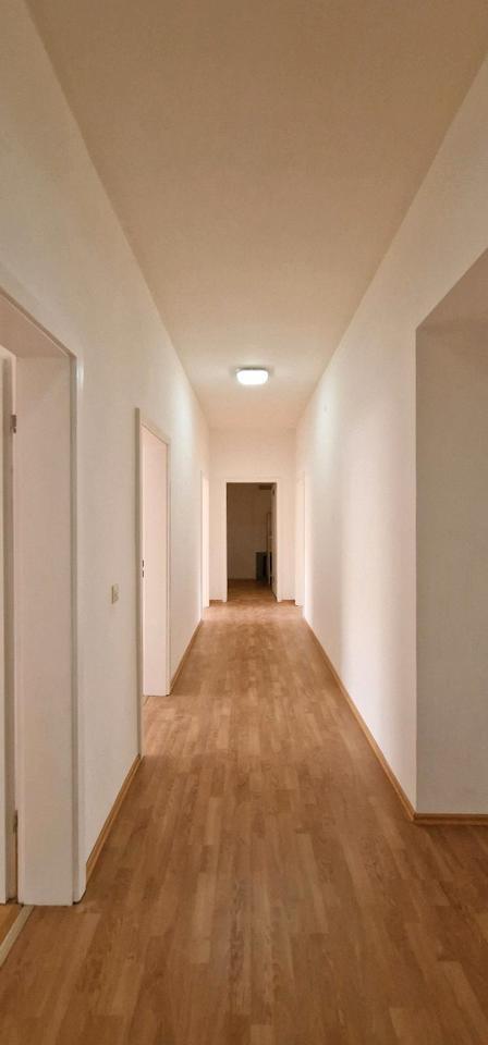Helle 5-Zimmer-Wohnung
