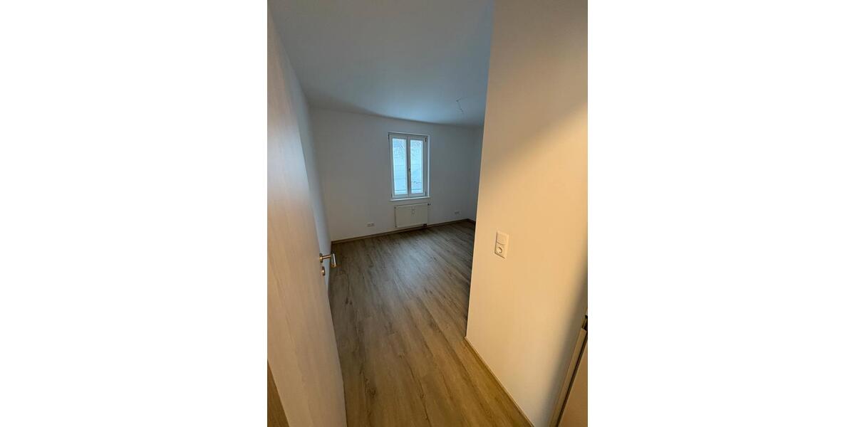 4 Zimmer Wohnung, neu renoviert in Freyung 4 zimmer