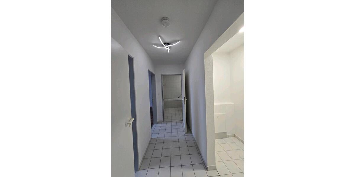 Dachgeschoßwohnung Ampfing - 3 Zimmer, 83 m&sup2;, 700&euro; | Angebot:26366343
