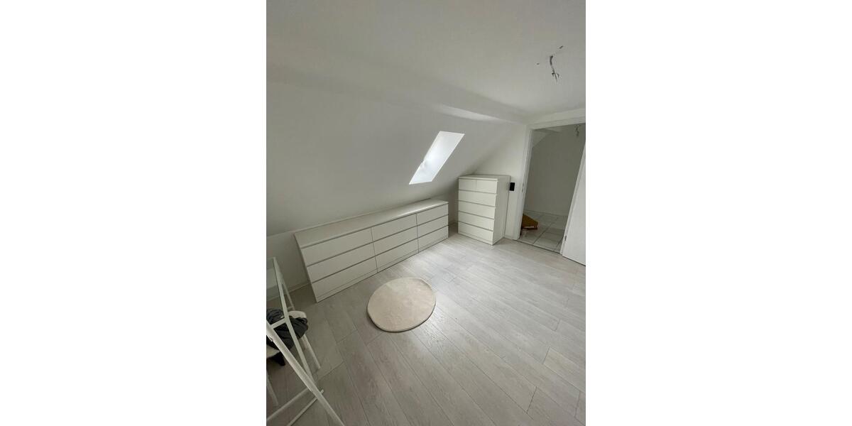 Etagenwohnung Nieheim - 4 Zimmer, 116 m&sup2;, 720&euro; | Angebot:26253466