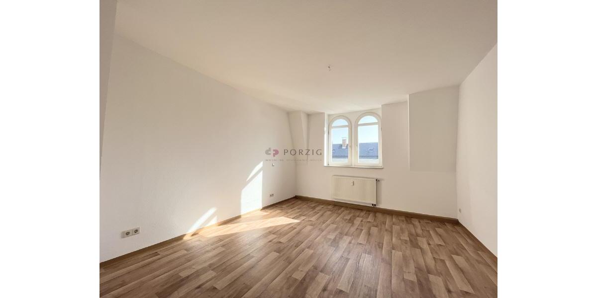Dachgeschoßwohnung Limbach-Oberfrohna Oberfrohna - 2 Zimmer, 66 m&sup2;, 380&euro; | Angebot:24771462