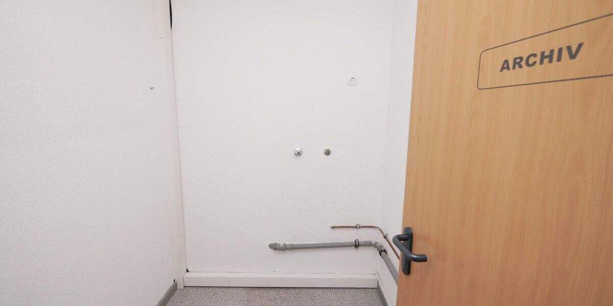 Gewerbeobjekt Gelsenkirchen / Buer Buer - 5 Zimmer, 140 m&sup2;, 1.050&euro; | Angebot:23308691