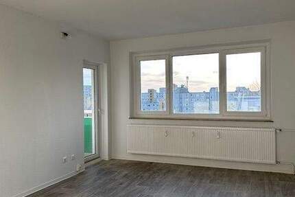 Wohnung Kiel Mettenhof - 4 Zimmer, 106 m&sup2;, 1.030&euro; | Angebot:25725666