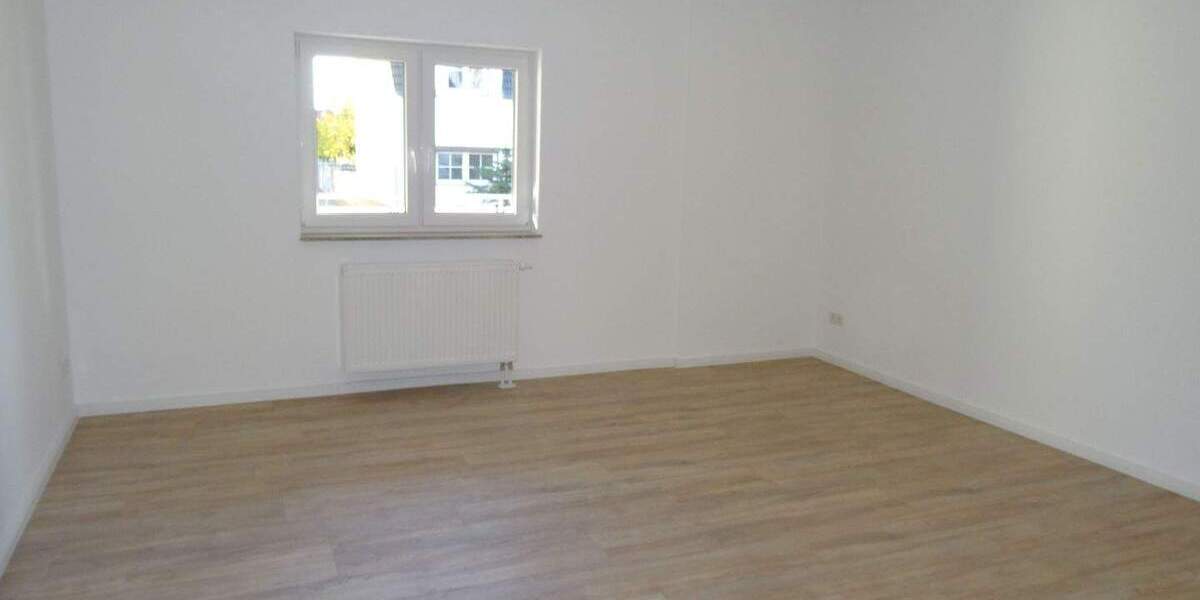 Terrassenwohnung Rathenow Rathenow West - 4 Zimmer, 145 m&sup2;, 1.160&euro; | Angebot:25665406
