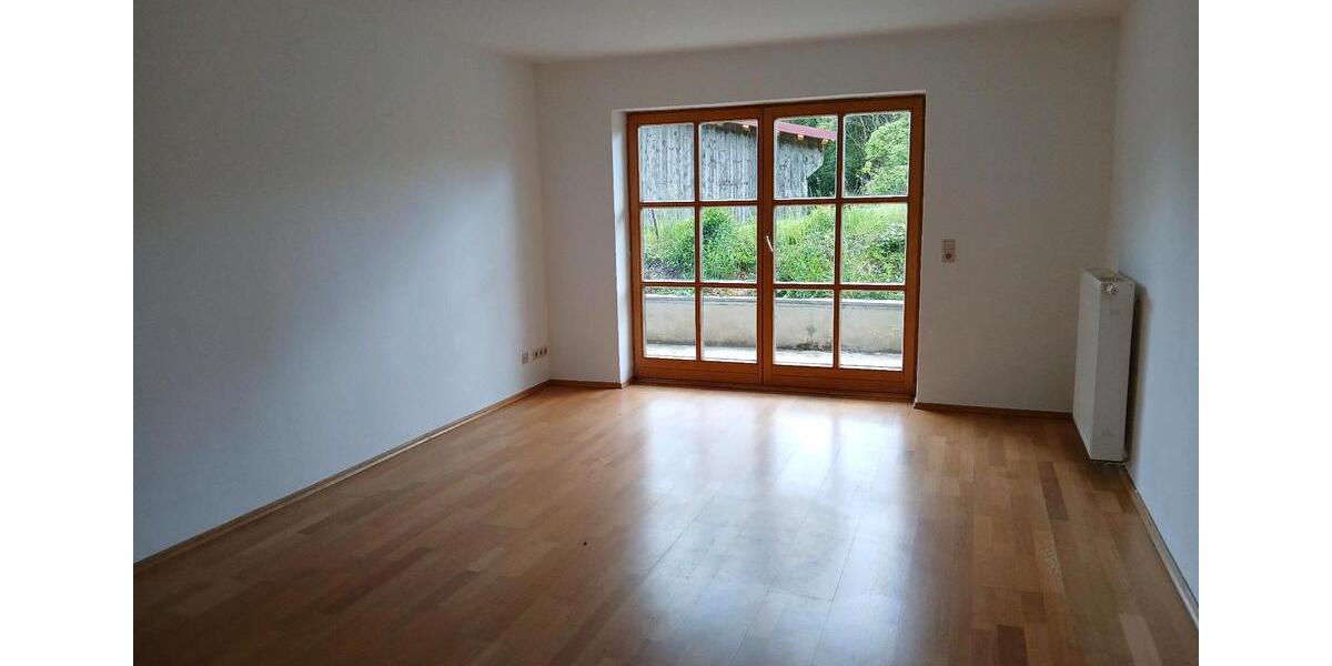 Einfamilienhaus Reisbach Englmannsberg - 7 Zimmer, 200 m&sup2;, 1.550&euro; | Angebot:25675541