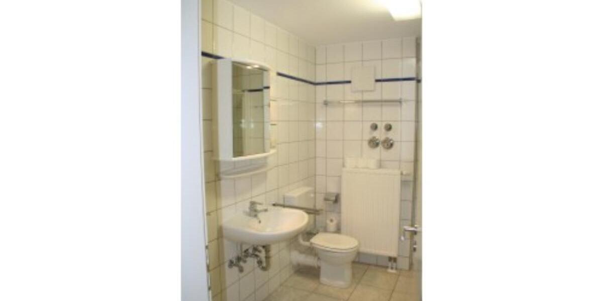 Etagenwohnung Saarbrücken - 3 Zimmer, 98 m&sup2;, 795&euro; | Angebot:25178394