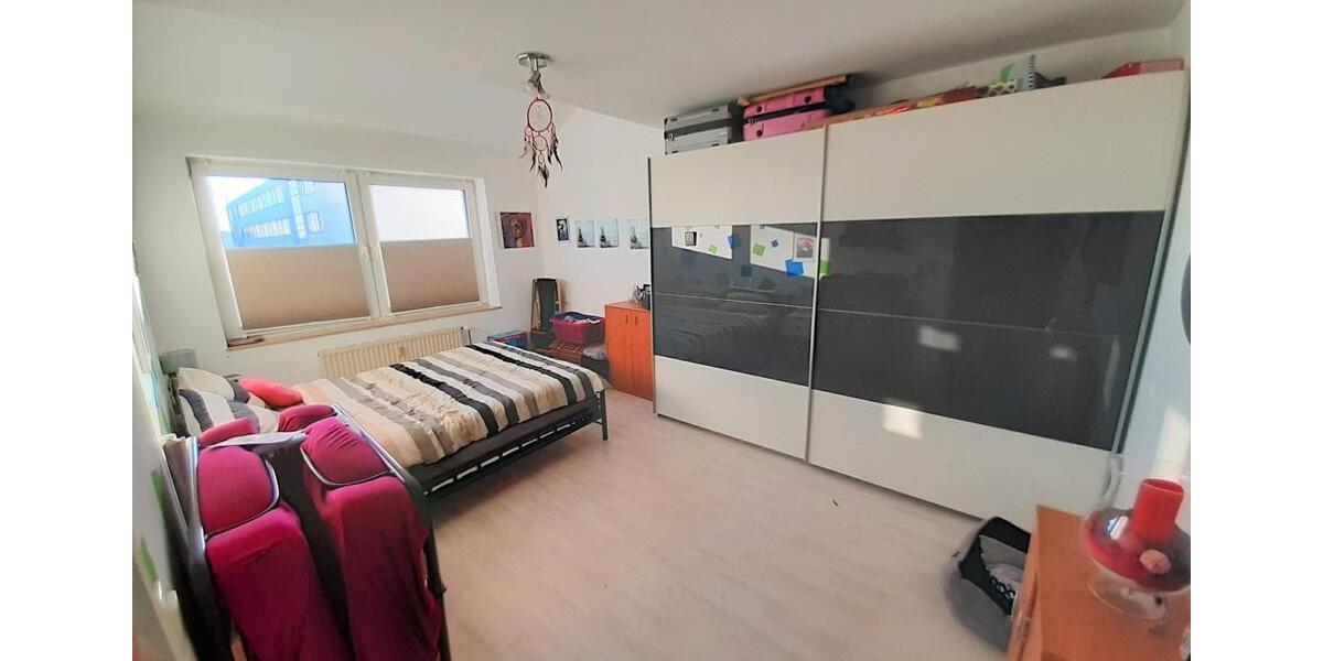 Etagenwohnung Lübz - 3 Zimmer, 70 m&sup2;, 650&euro; | Angebot:23570273