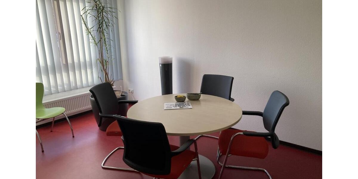 Attraktive Gewerbeimmobilie (BüroPraxis) zur Miete in Hünstetten zimmer