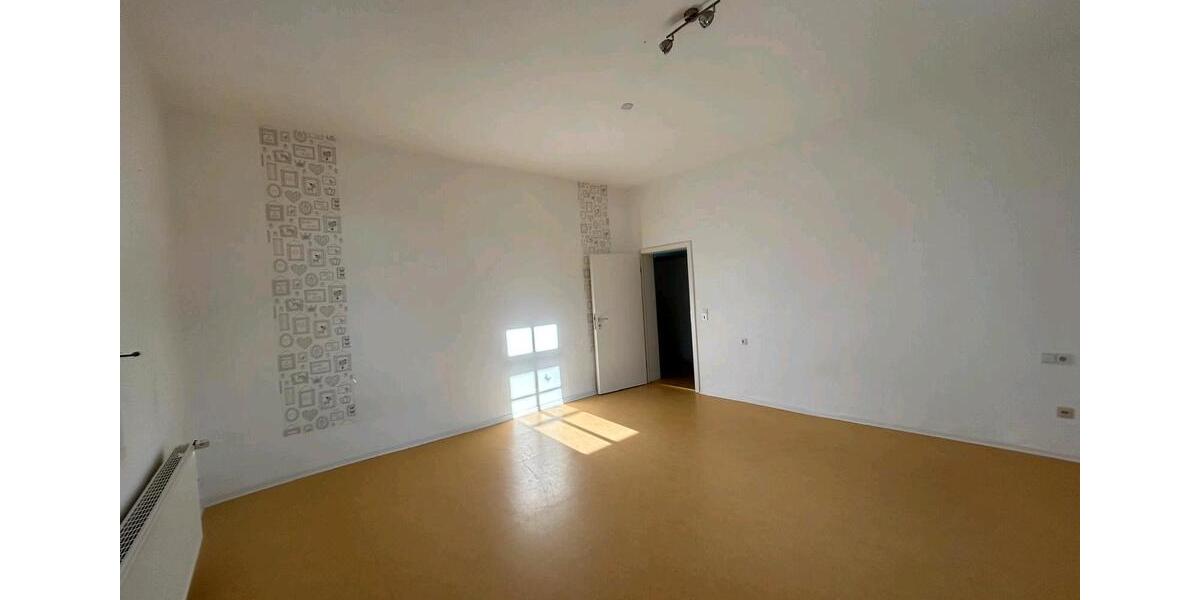 Etagenwohnung Malsfeld - 4 Zimmer, 110 m&sup2;, 830&euro; | Angebot:24683183