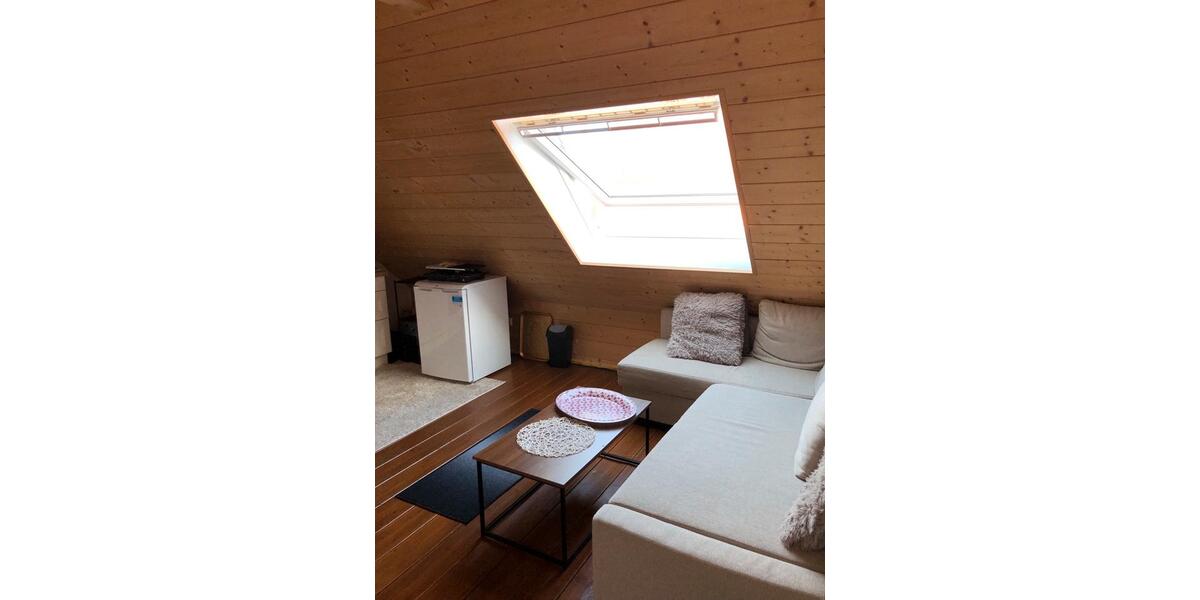 Dachgeschoßwohnung Ursberg - 2 Zimmer, 38 m&sup2;, 825&euro; | Angebot:26332228