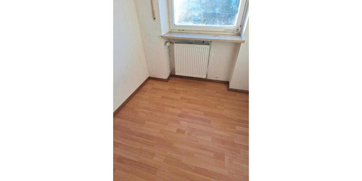 Etagenwohnung Aindling - 3 Zimmer, 90 m&sup2;, 900&euro; | Angebot:25281062
