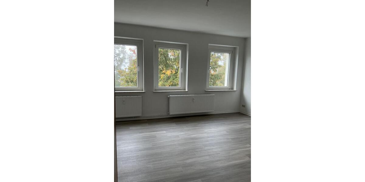 Etagenwohnung Aschersleben - 3 Zimmer, 68 m&sup2;, 365&euro; | Angebot:26425427