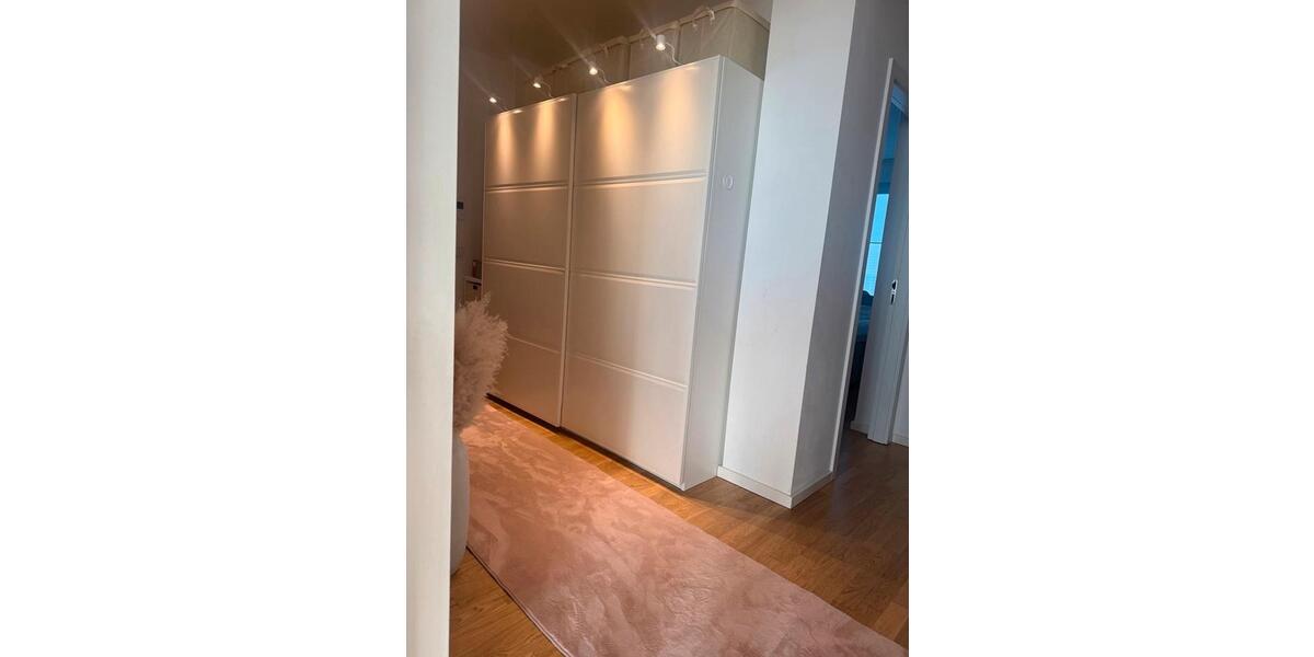 Etagenwohnung Schönefeld - 3 Zimmer, 79 m&sup2;, 1.680&euro; | Angebot:26693460