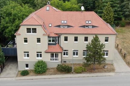 4 Raumwohnung mit Balkon und Stellplatz zimmer